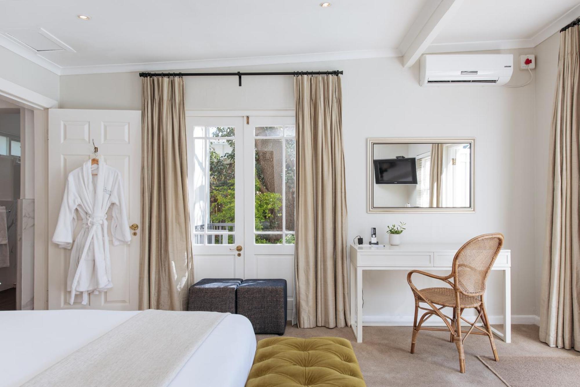 River Manor Boutique Hotel By The Living Journey Collection ستيلينبوش المظهر الخارجي الصورة